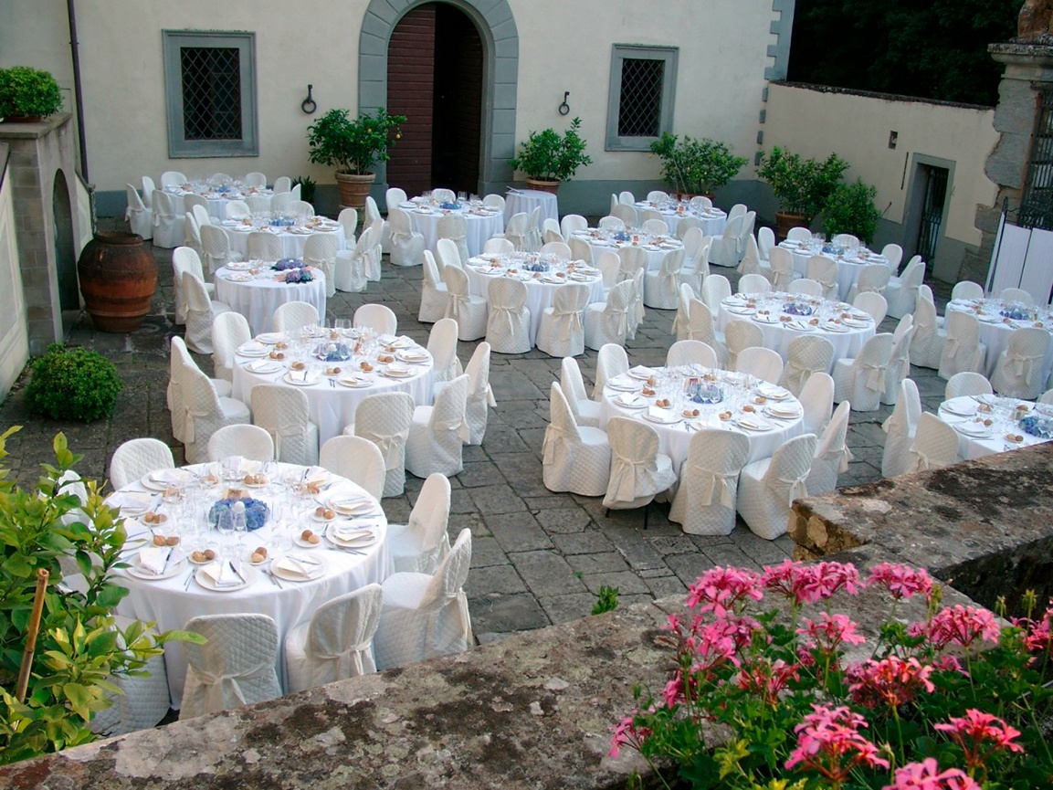 Matrimonio all'Aperto in Toscana Valdarno Arezzo - Poggitazzi